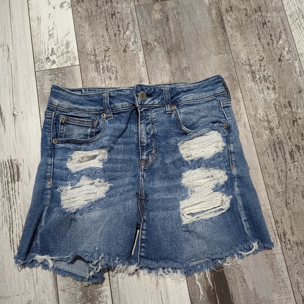 American eagle cut off shorts with distressing midi size 12 lace pickabo pockets